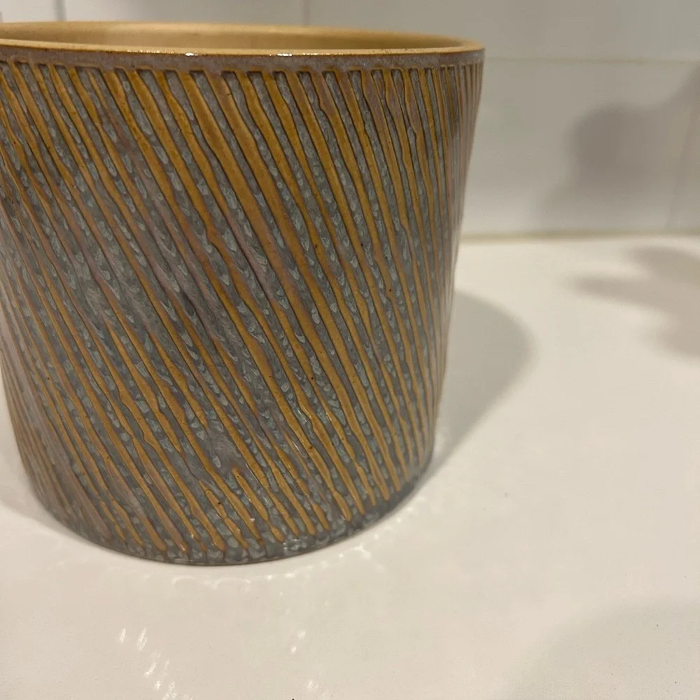 Striped ceramic stone planter pot